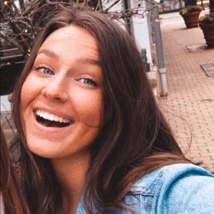 Meet your Posher, Bailey